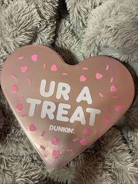 Dunkin Heart-Shaped Pink Treat Box - UR A TREAT